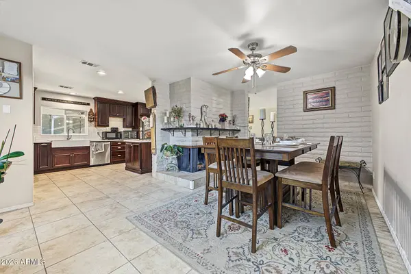 3201 W ACOMA Drive, Phoenix, AZ 85053