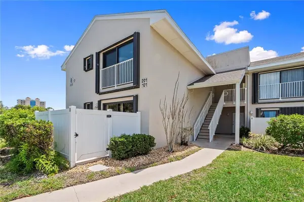 3209 S Lakeview CIR #8101, Fort Pierce, FL 34949