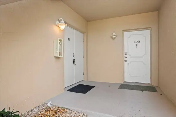 3209 S Lakeview CIR #8101, Fort Pierce, FL 34949