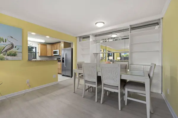 3209 S Lakeview CIR #8-101, Hutchinson Island, FL 34949