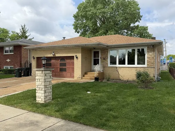 8908 Ozark AVE, Morton Grove, IL 60053