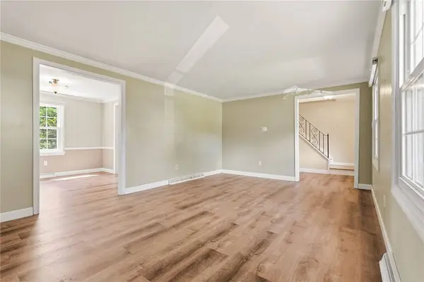 2349 Cramden Rd, Upper St Clair, PA 15241