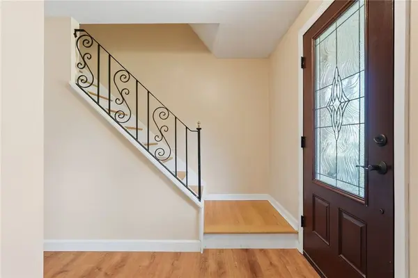 2349 Cramden Rd, Upper St Clair, PA 15241