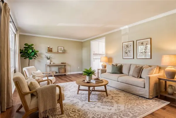 2349 Cramden Rd, Upper St Clair, PA 15241