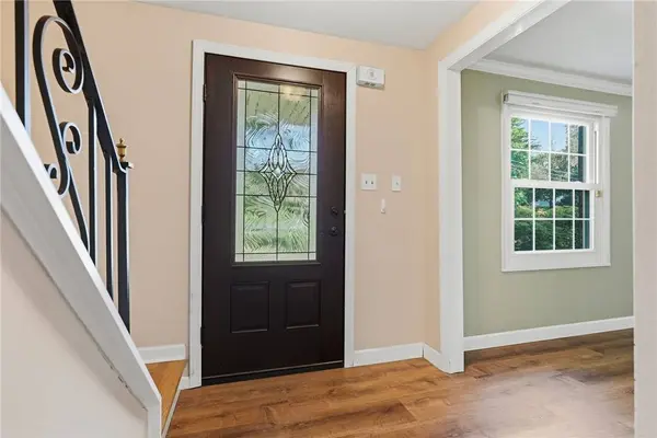 2349 Cramden Rd, Upper St Clair, PA 15241