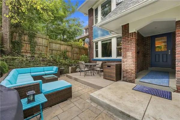 5828 Nicholson St, Squirrel Hill, PA 15217