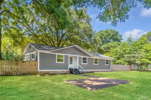 5433 Delona Rd, Milton, FL 32583