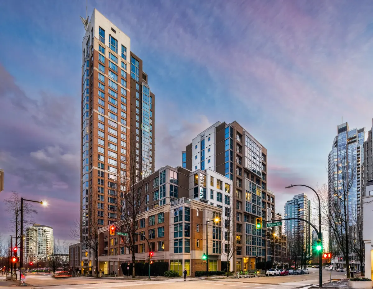 Sell Vancouver luxury real estate with strategic property positioning and market preparation