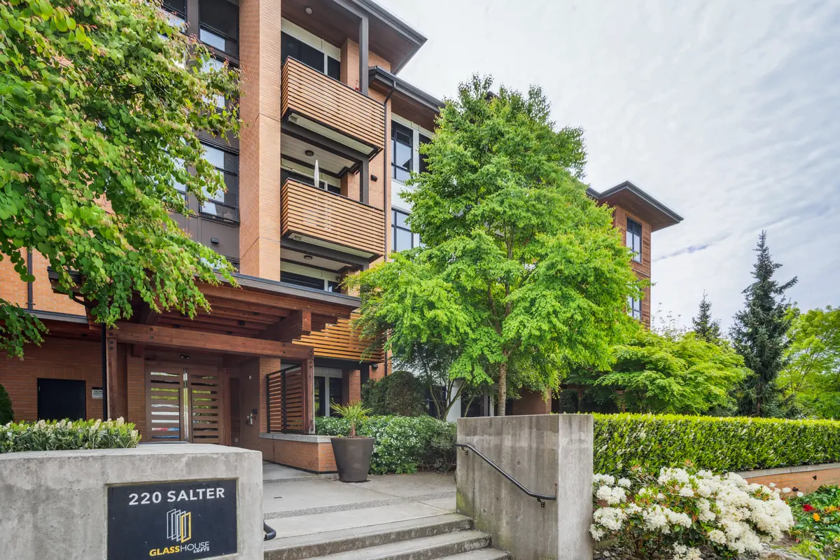 220 Salter Street #302, New Westminster, BC V3M 5B1