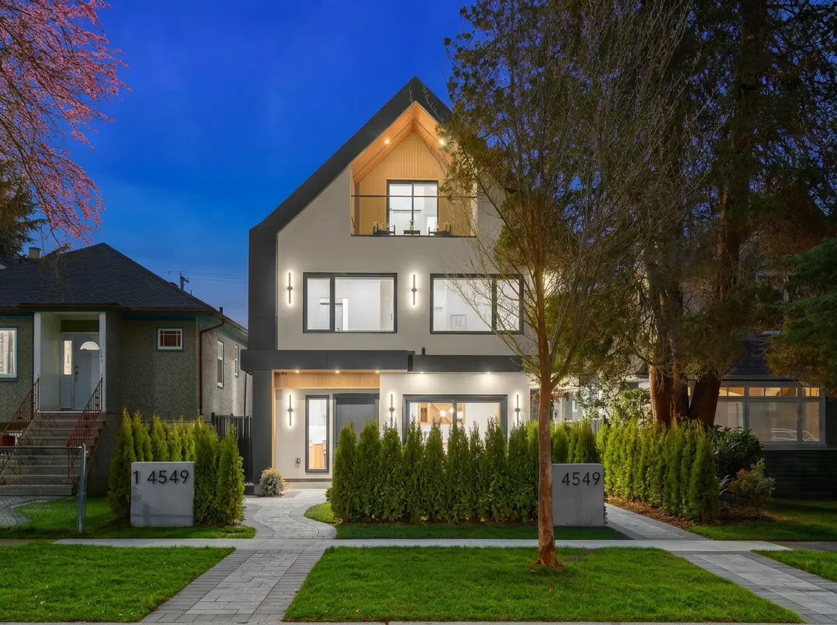 4549 West 11th Avenue #1, Vancouver, BC V6R 2M5