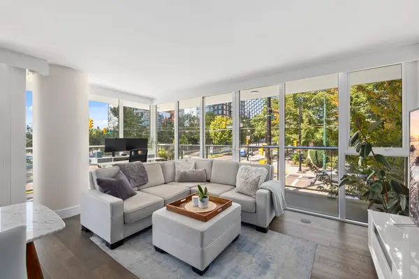 499 Pacific Street #201, Vancouver, BC V6Z 2P5