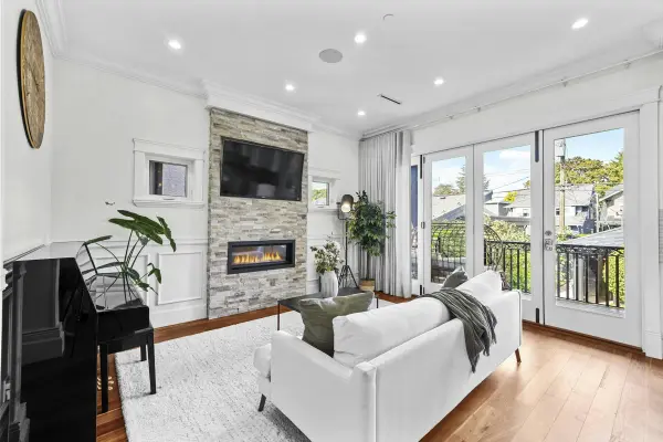 3339 West 27th Avenue, Vancouver, BC V6S 1P5