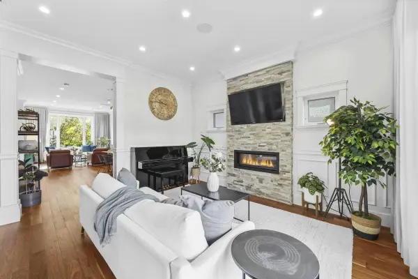 3339 West 27th Avenue, Vancouver, BC V6S 1P5