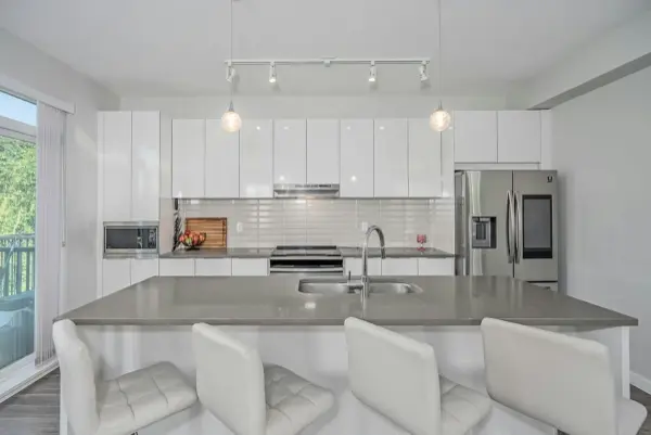 30930 Westridge Place #143, Abbotsford, BC V2T 0H6