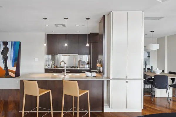 628 Kinghorne Mews #202, Vancouver, BC V6Z 3H6