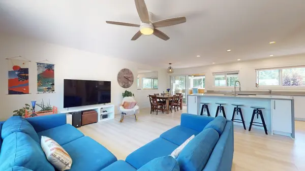 38302 Hemlock Avenue, Squamish, BC V8B 0W9