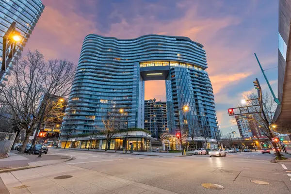 89 Nelson Street #2420, Vancouver, BC V6Z 0E7
