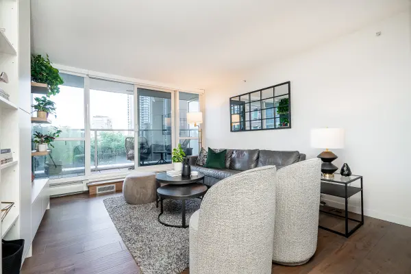 1318 Homer Street #603, Vancouver, BC V6B 6A7