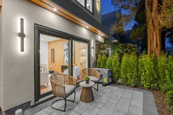 4549 West 11th Avenue #1, Vancouver, BC V6R 2M5
