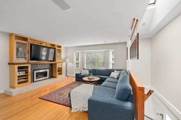3541 Inverness Street, Port Coquitlam, BC V3B 3B3