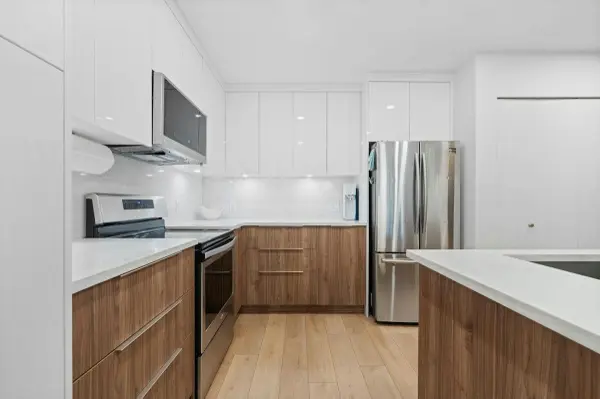 3978 Albert Street #110, Burnaby, BC V5C 2E1