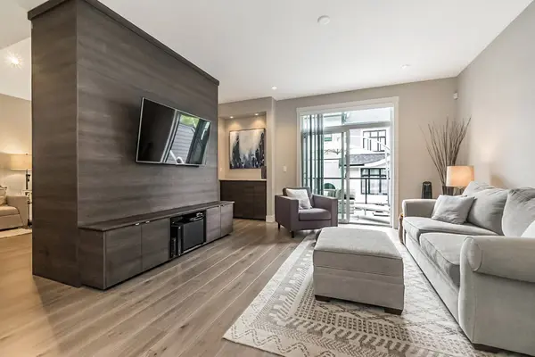 15677 28 Avenue #69, Surrey, BC V3Z 0E5