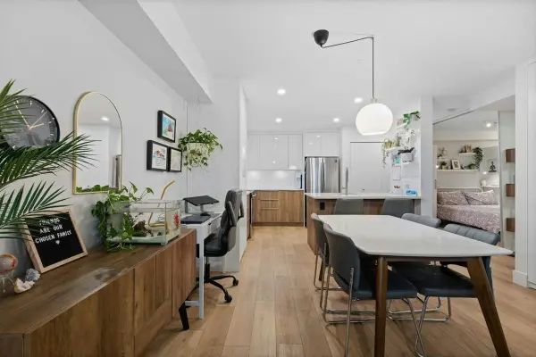 3978 Albert Street #110, Burnaby, BC V5C 2E1
