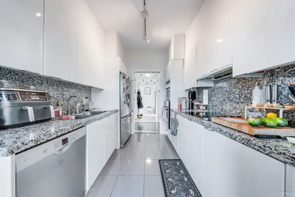 1500 Hornby Street #2603, Vancouver, BC V6Z 1T9