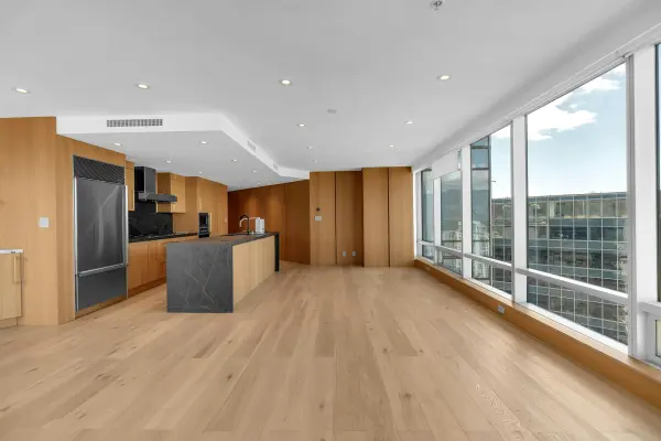 1111 Alberni Street #3202, Vancouver, BC V6E 4V2