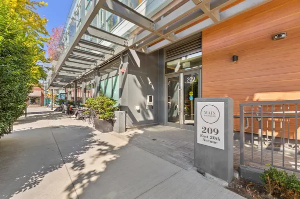 209 E 20th AVE #306, Vancouver, BC V5V 1M2