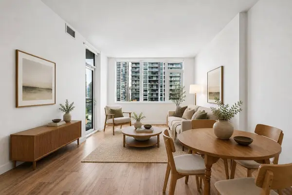 4433 Alaska ST #1308, Burnaby, BC V5C 5T3
