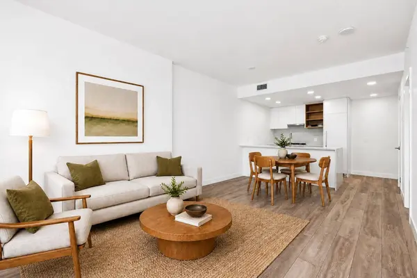 4433 Alaska ST #1308, Burnaby, BC V5C 5T3