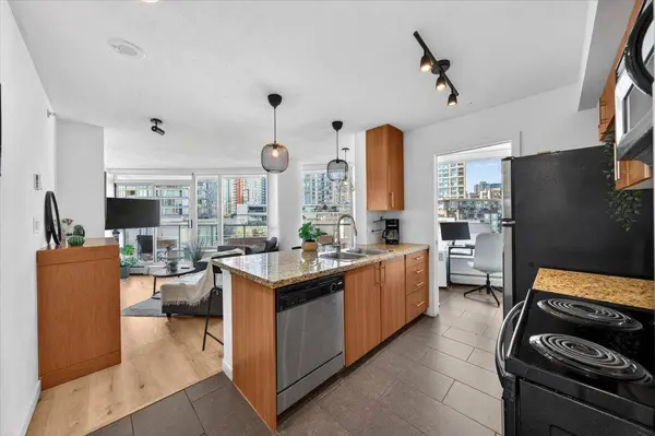 58 Keefer PL #905, Vancouver, BC V6B 0B8