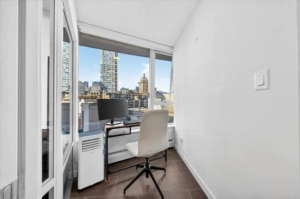 58 Keefer PL #905, Vancouver, BC V6B 0B8