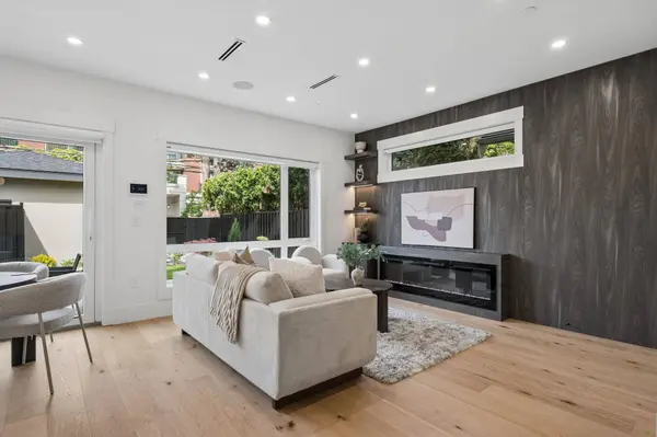 4549 W 11th AVE #2, Vancouver, BC V6R 2M5