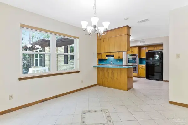 1245 Tecumseh Ct, Pensacola, FL 32514