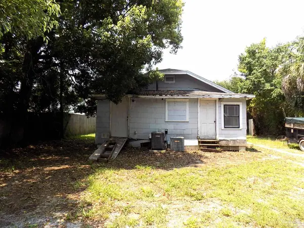 204 N E St, Pensacola, FL 32501