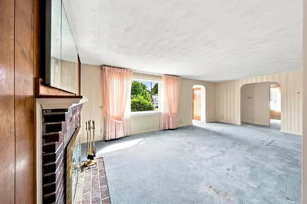 6 Evans Road, Stoneham, MA 02180