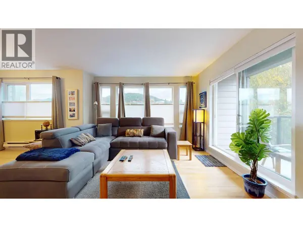 1468 PEMBERTON AVE #201, Squamish, BC V8B0K2