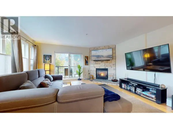 1468 PEMBERTON AVE #201, Squamish, BC V8B0K2