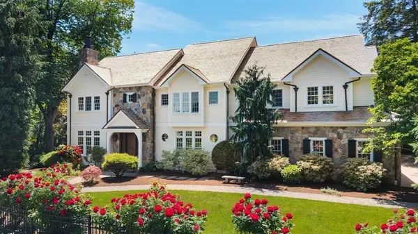 8 Valley Road, Wellesley, MA 02481