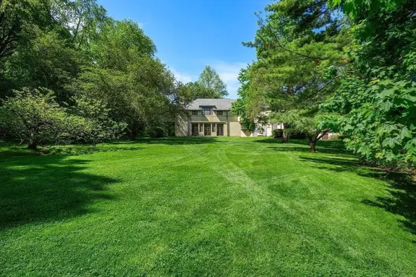 15 Claridge Drive, Weston, MA 02493