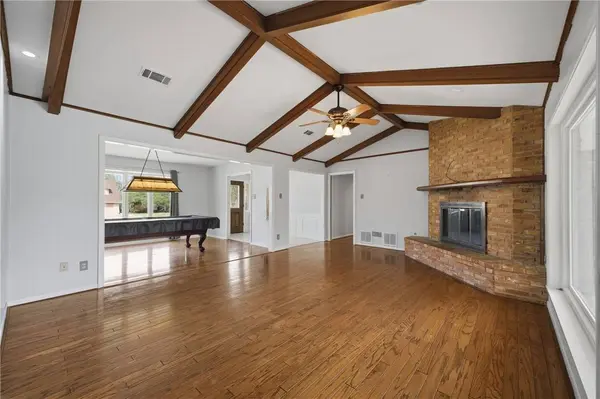 2104 Carter Creek Pkwy, Bryan, TX 77802