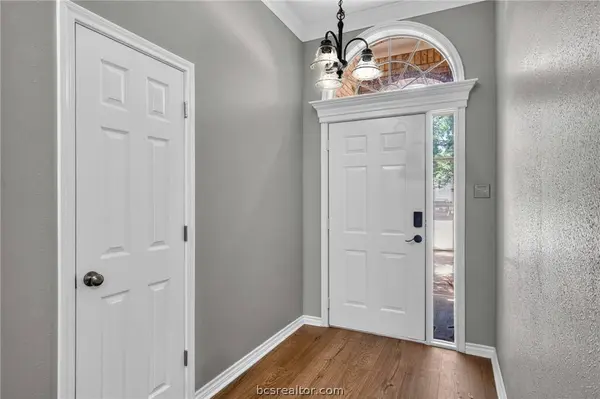 2301 Kuykendall CIR, Bryan, TX 77808