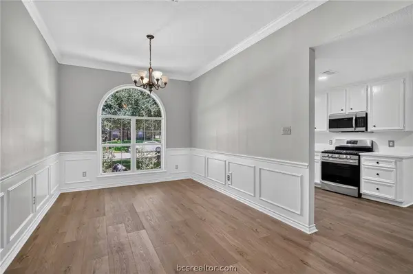 2301 Kuykendall CIR, Bryan, TX 77808