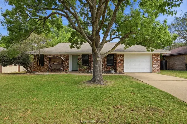 3303 Wildrye DR, College Station, TX 77845