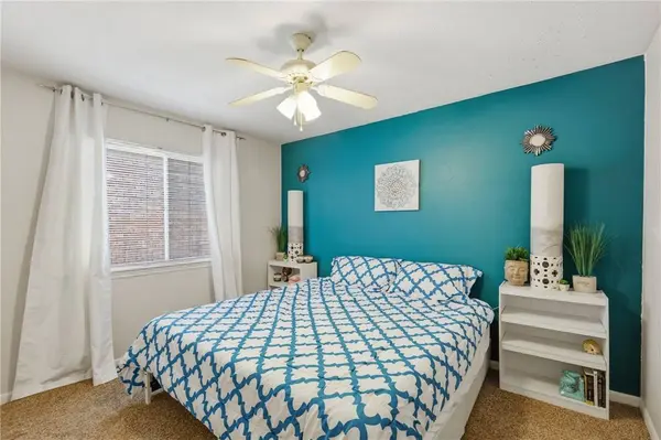 3235 Red Robin LOOP, Bryan, TX 77802