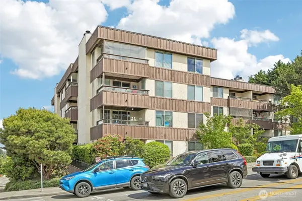 3421 SW Roxbury ST #308, Seattle, WA 98126
