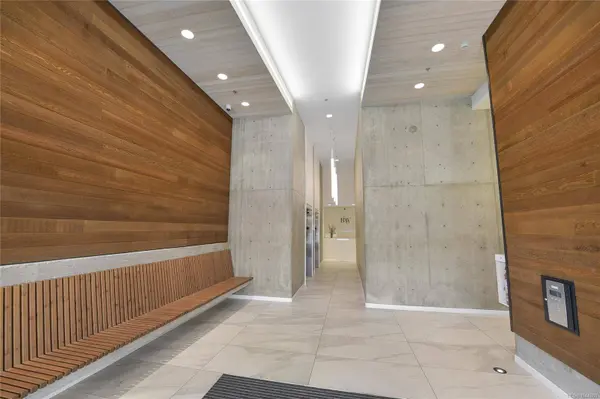1033 Cook St ##211, Victoria, BC V8V 0E1