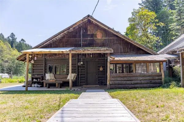 4501 Short Rd, Pender Island, BC V0N 2M1